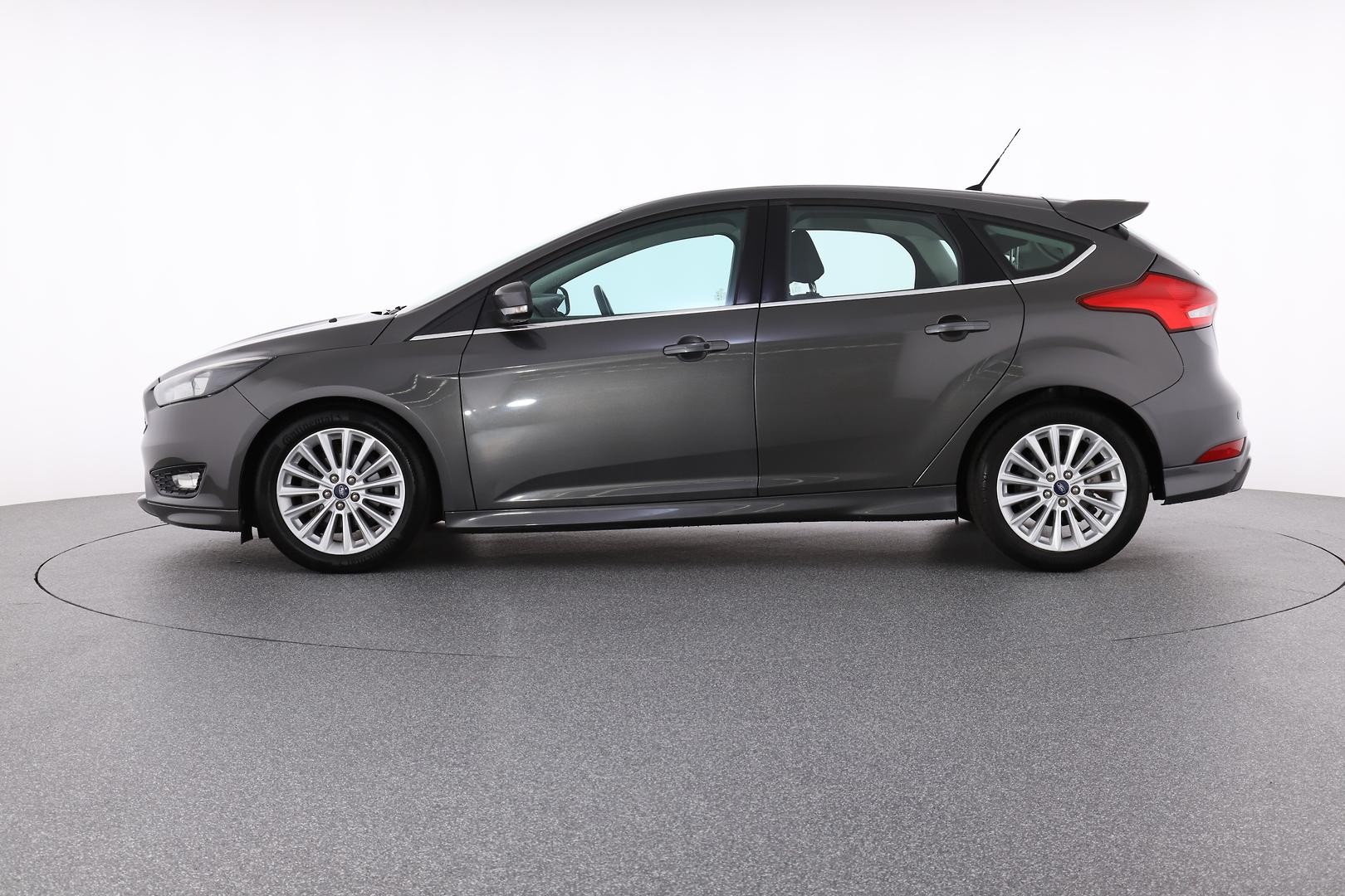 Ford Focus image 3