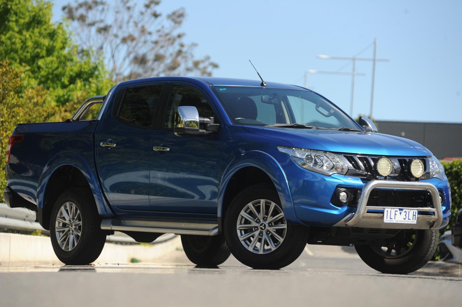 Mitsubishi Triton image 1