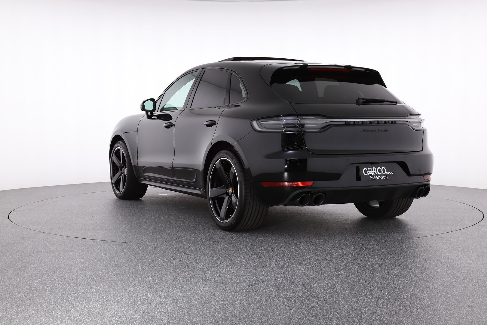 Porsche Macan image 4