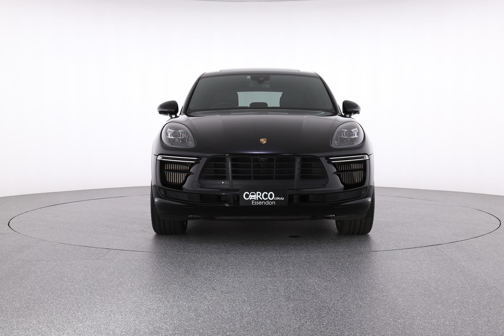 Porsche Macan image 2