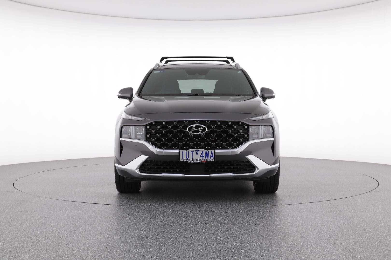 Hyundai Santa Fe image 2