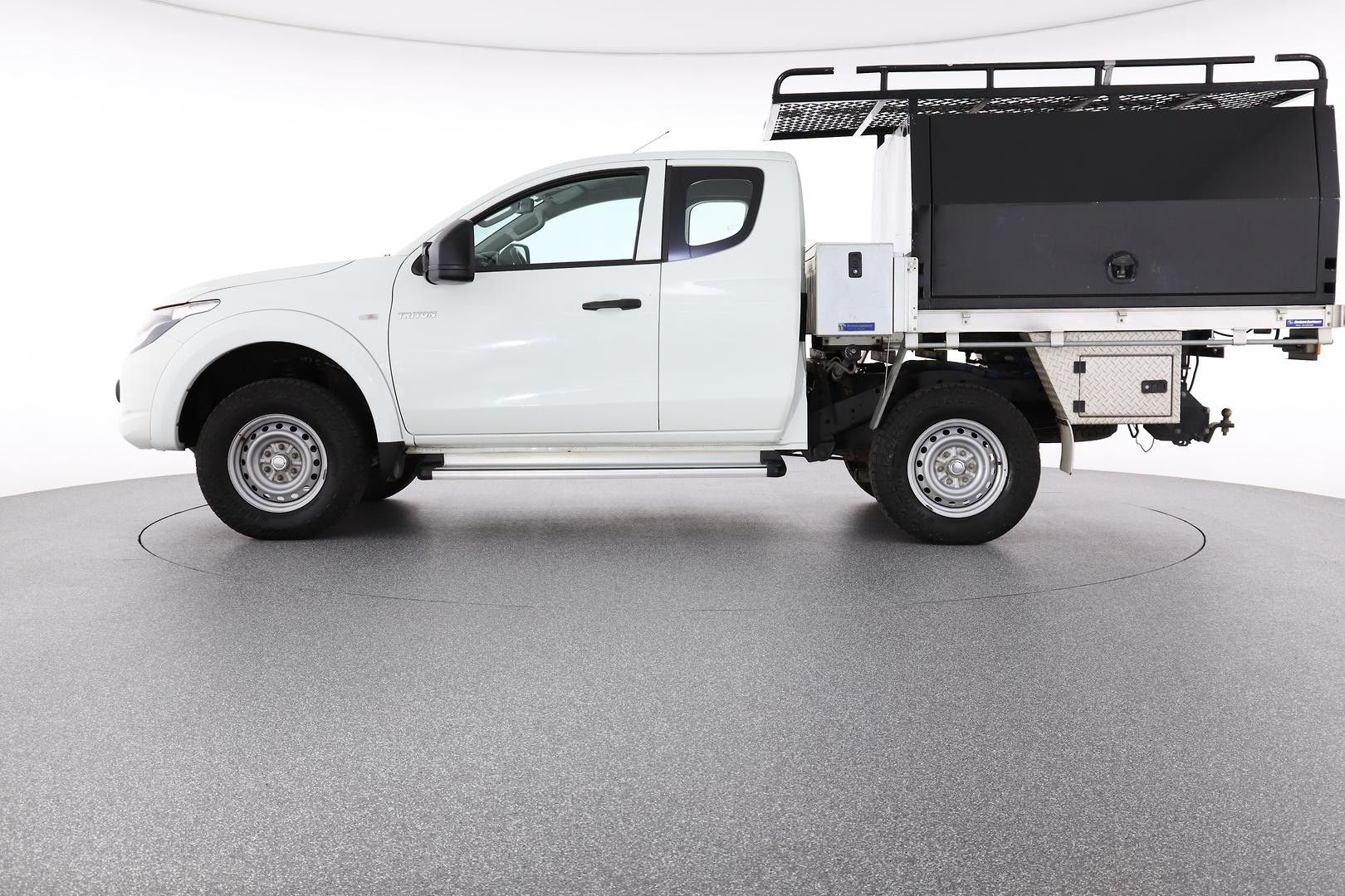 Mitsubishi Triton image 3