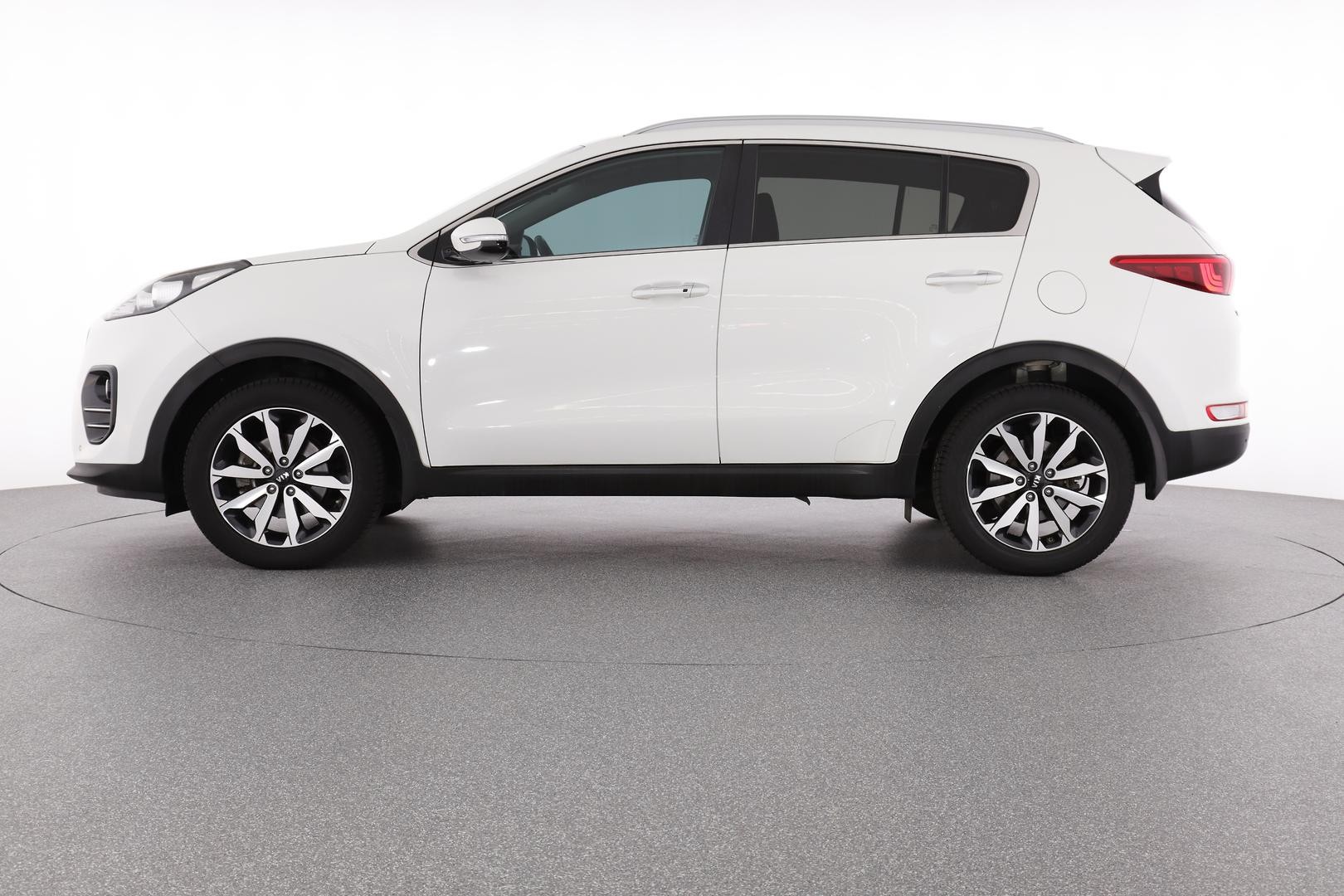 Kia Sportage image 3