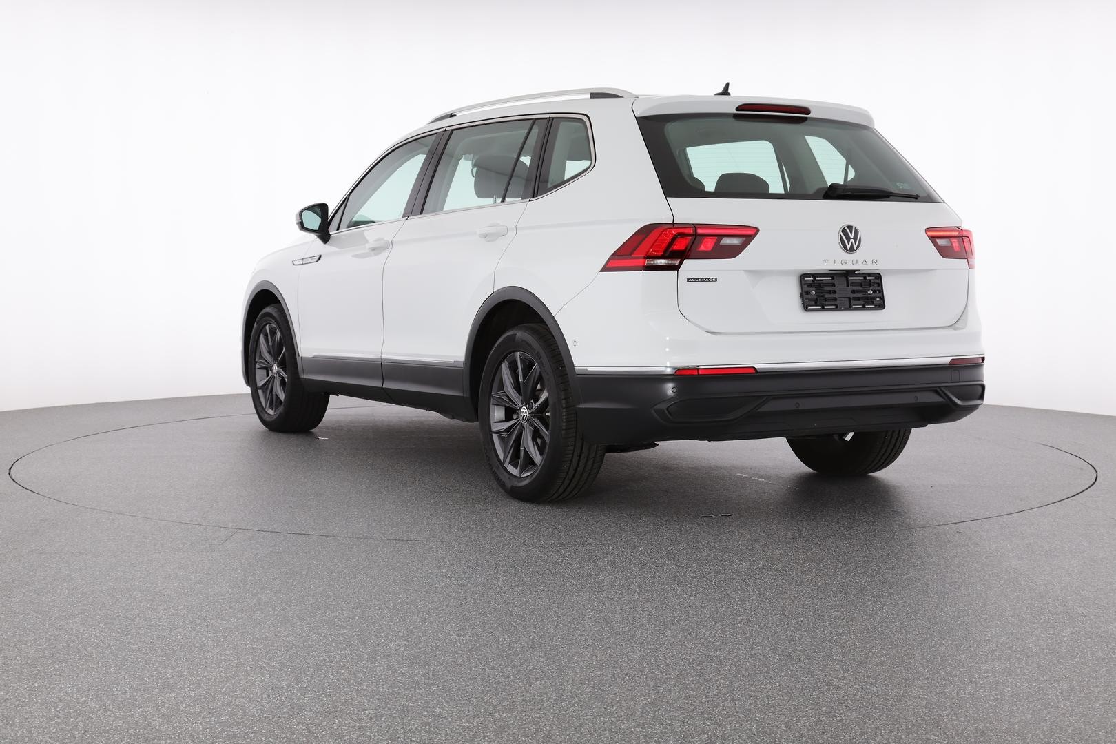 Volkswagen Tiguan image 4