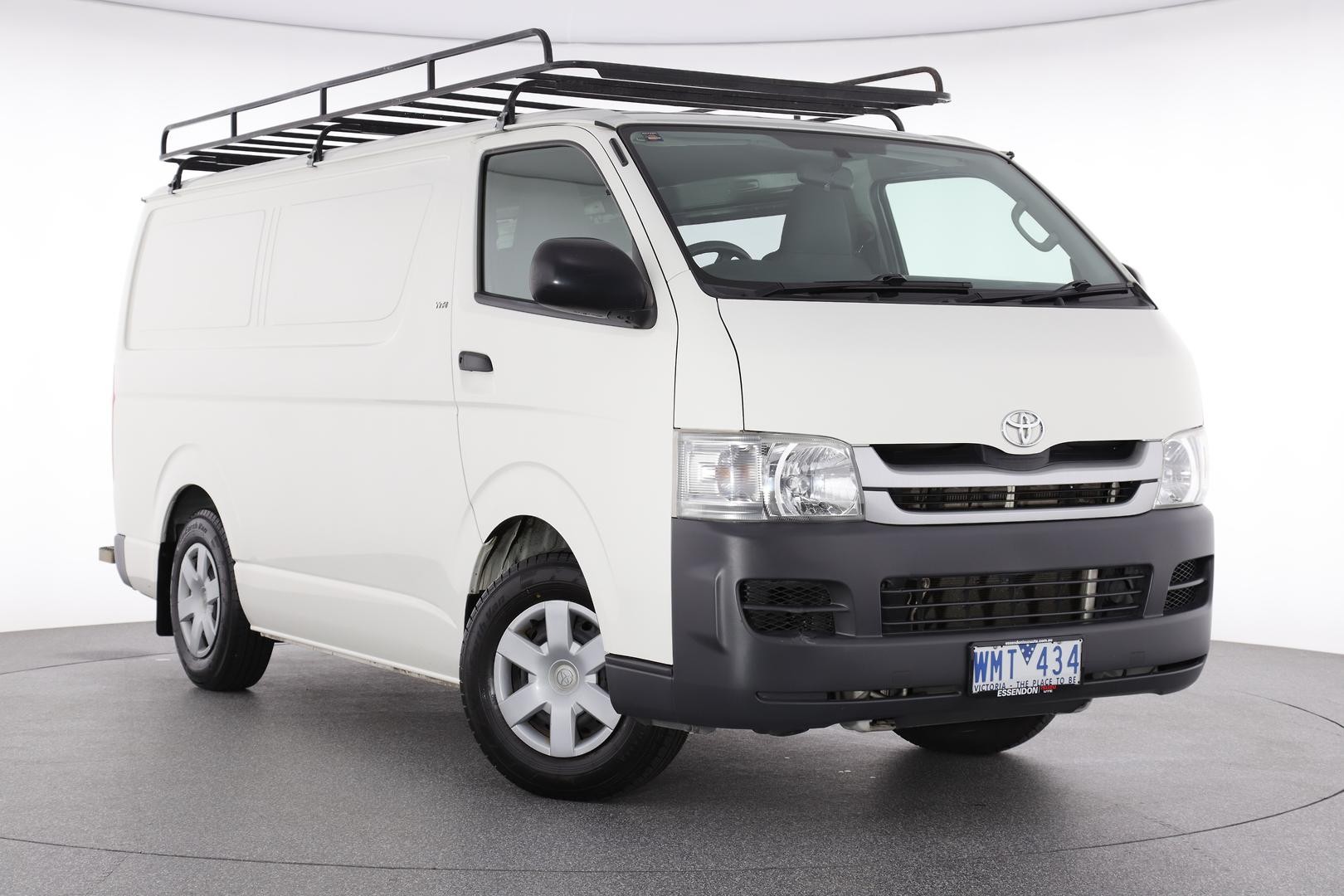 Toyota Hiace image 1