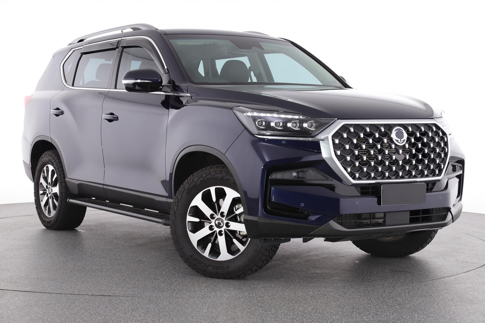 Ssangyong Rexton image 1