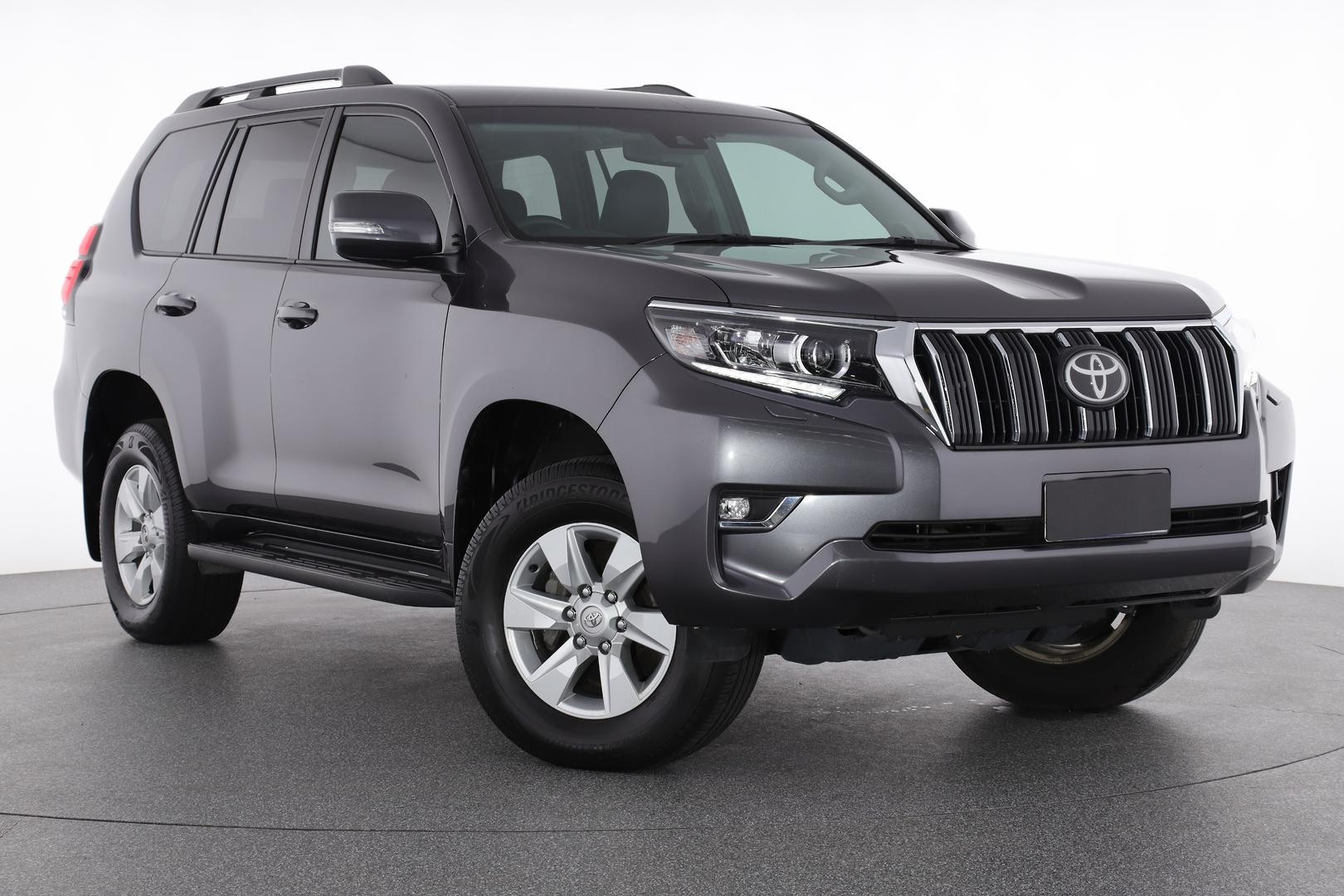 Toyota Landcruiser Prado image 1