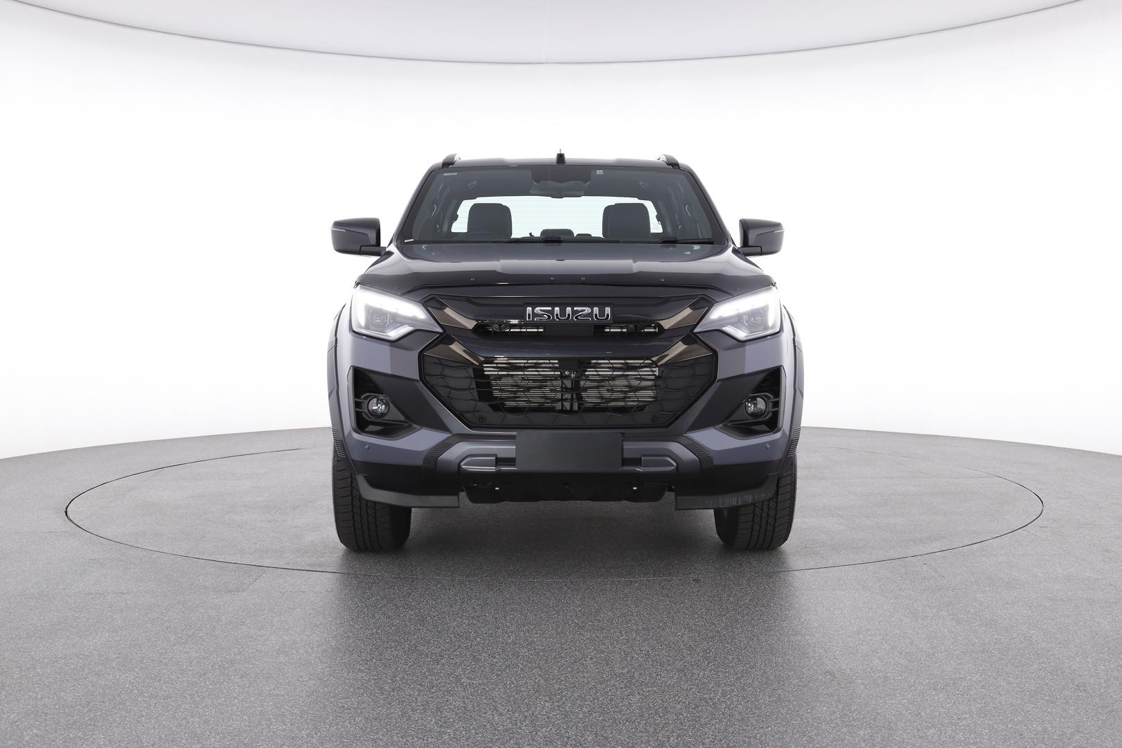 Isuzu D-max image 2