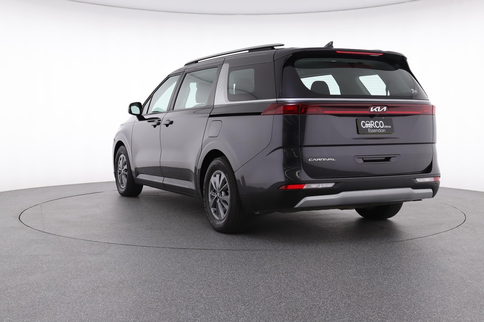 Kia Carnival image 4