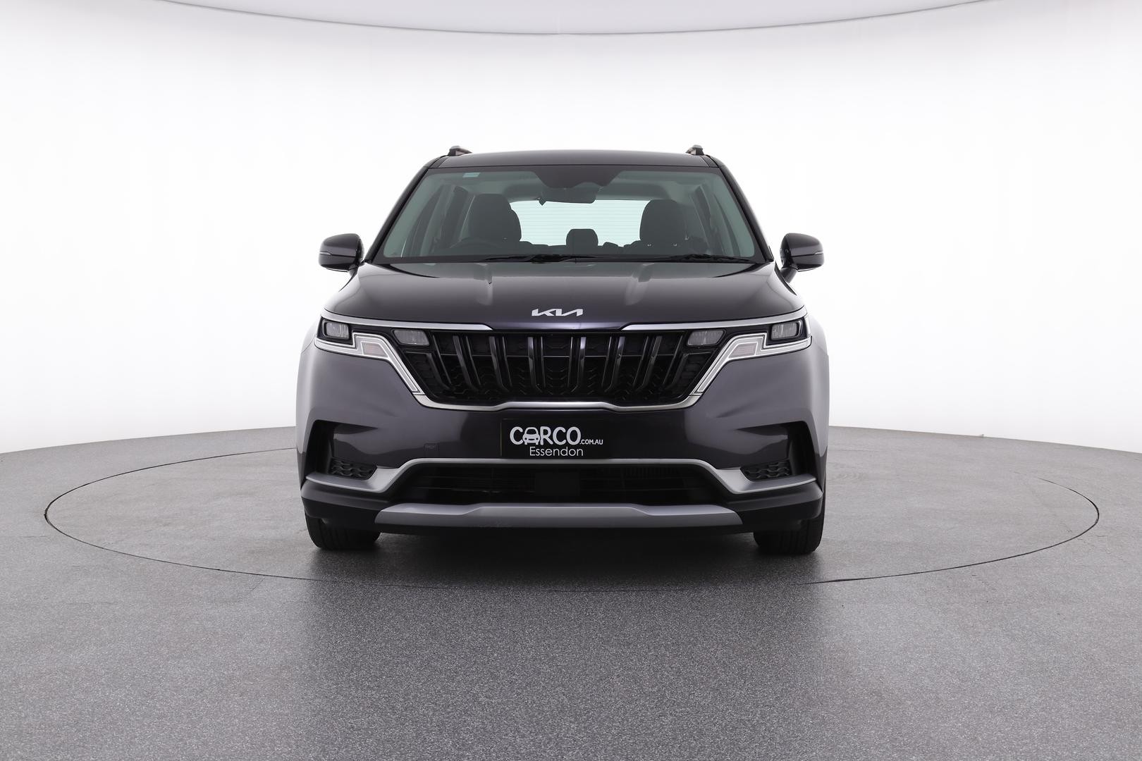 Kia Carnival image 2