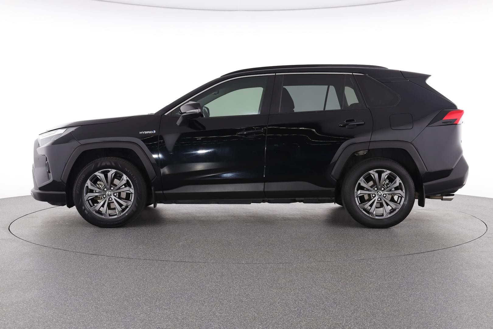 Toyota Rav4 image 3