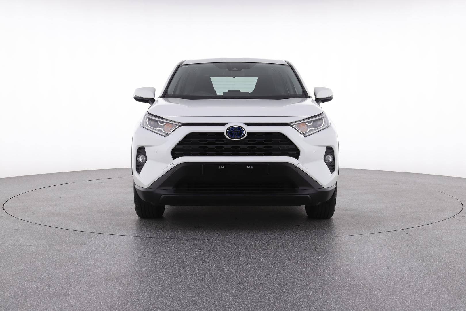 Toyota Rav4 image 2