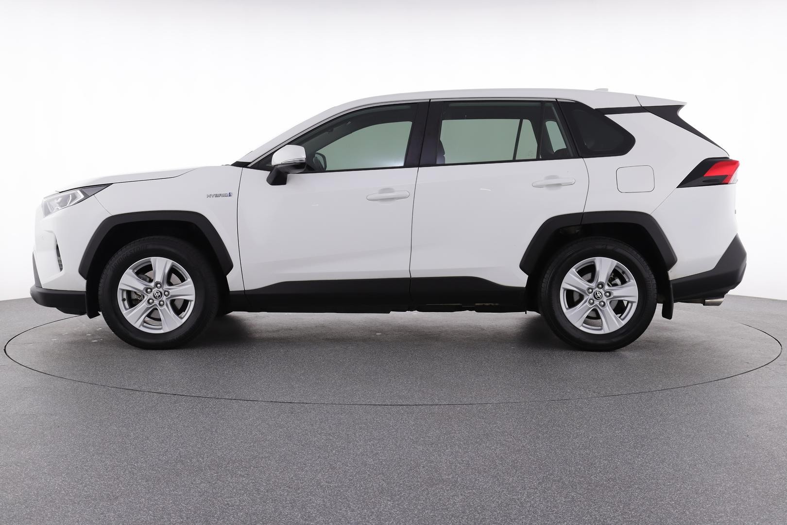 Toyota Rav4 image 3