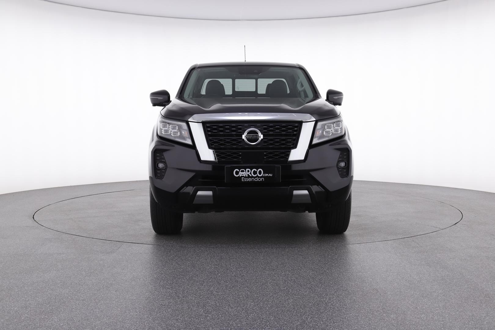 Nissan Navara image 2