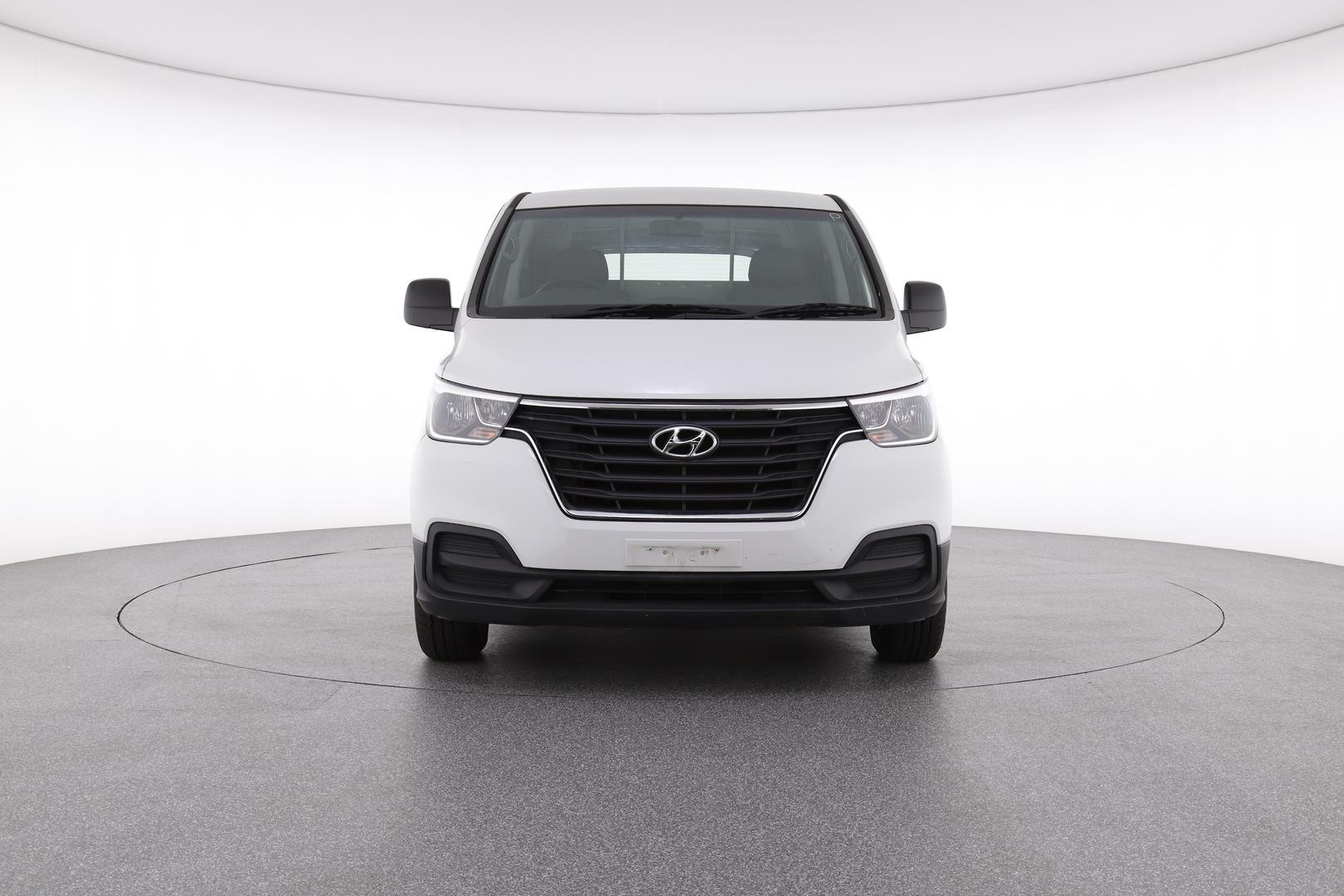 Hyundai Iload image 2