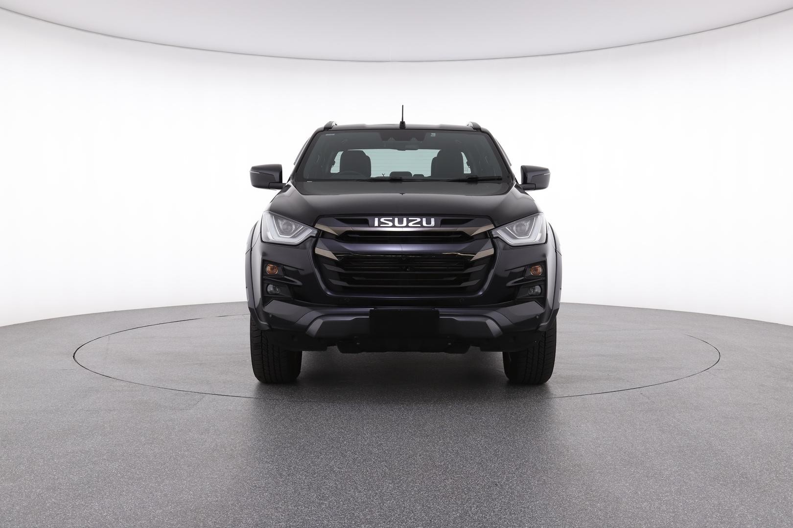 Isuzu D-max image 2