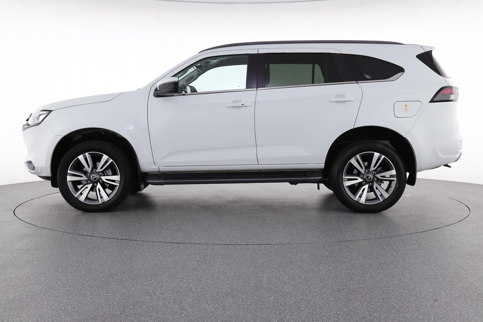 Isuzu Mu-x image 3