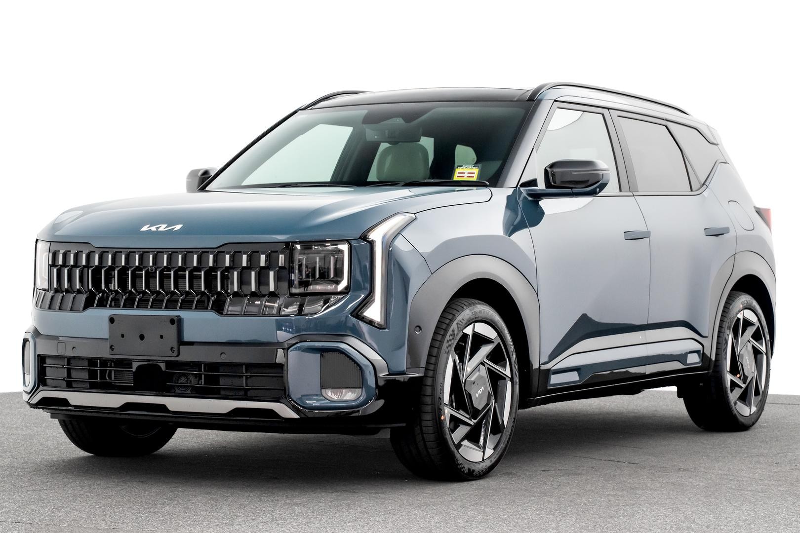 Kia Seltos image 1