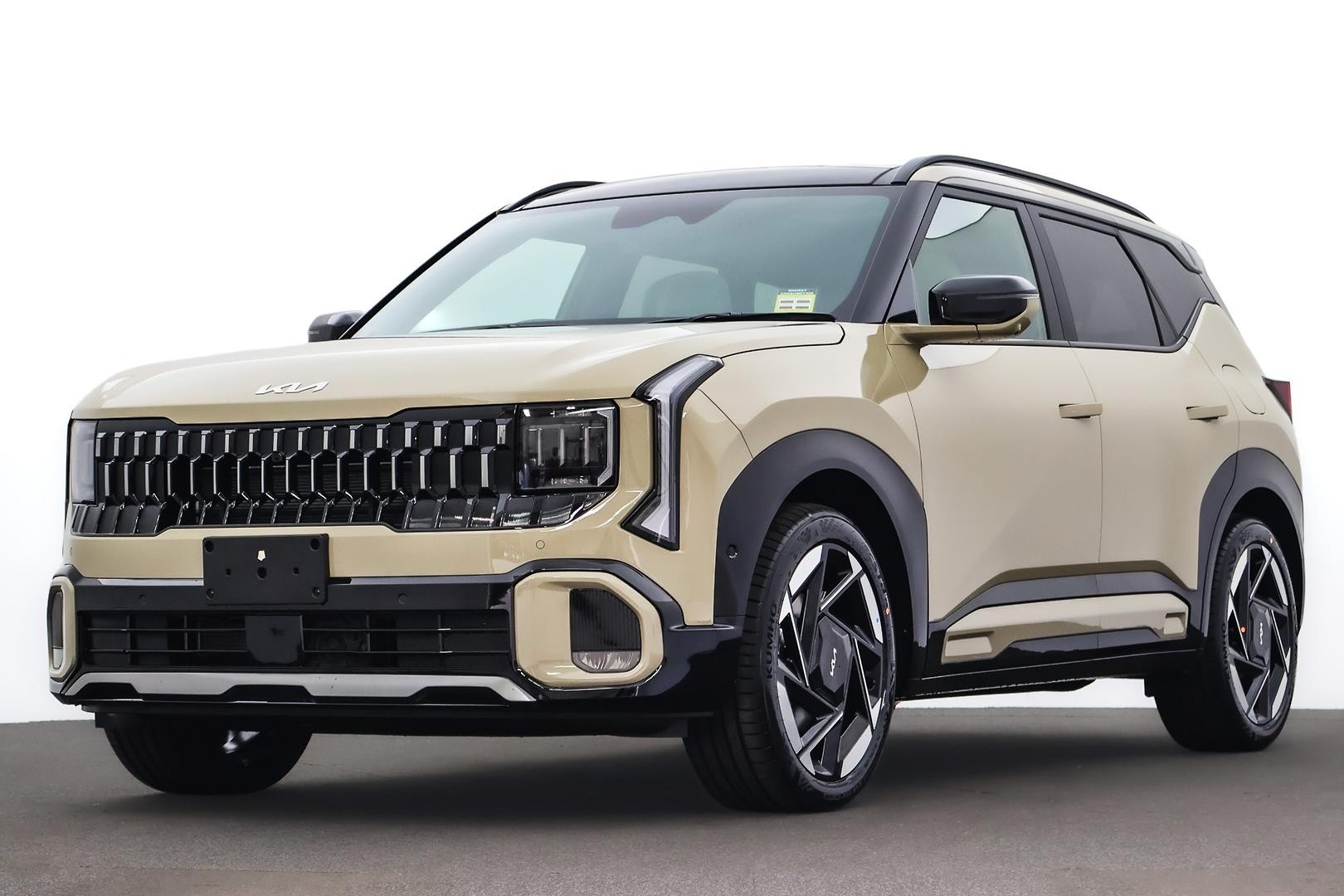 Kia Seltos image 1