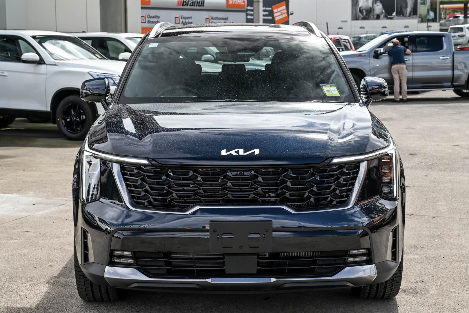 Kia Sorento image 2