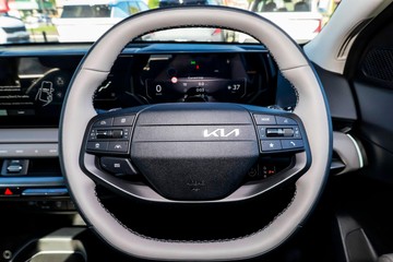 https://dvg-vehicle-assets.s3.amazonaws.com/K1029012/b8soo71kou12yc9ooahia11cc.jpg