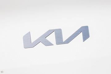 https://dvg-vehicle-assets.s3.amazonaws.com/K1029012/em3bpvwxzez6zt0f9ap8eqf94.jpg