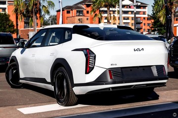 https://dvg-vehicle-assets.s3.amazonaws.com/K1029012/jx9runef6fxtefz8457jpcuyc.jpg