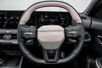 https://dvg-vehicle-assets.s3.amazonaws.com/K1043007/70p0w7yveqap6u1rq8ukv47t.jpg