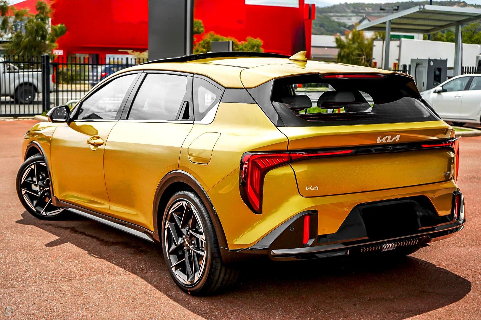 Kia K4 image 4