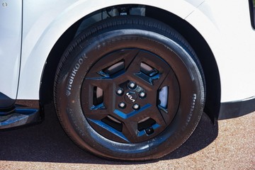 https://dvg-vehicle-assets.s3.amazonaws.com/K1046656/7aetnqunkeds5oa3rjk4cbc88.jpg