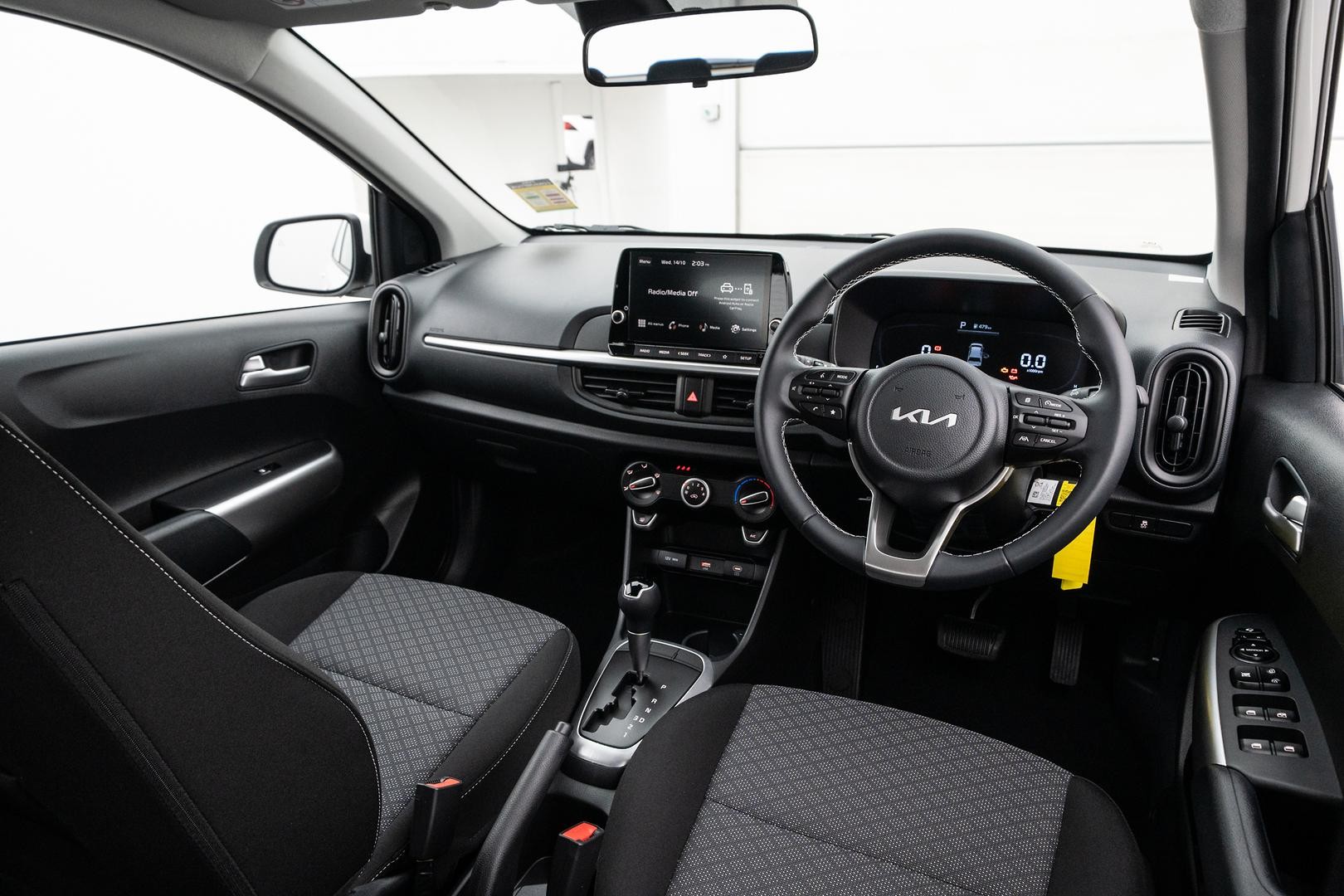 Kia Picanto image 4