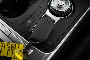 https://dvg-vehicle-assets.s3.amazonaws.com/K1077580/5emdv40lswh8llrf6rs79bg6j.jpg