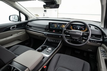 https://dvg-vehicle-assets.s3.amazonaws.com/K1077580/6ao4mtqgoxt3ym2vji45l9ten.jpg