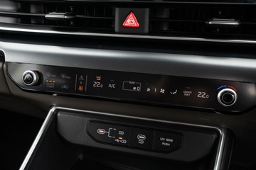 https://dvg-vehicle-assets.s3.amazonaws.com/K1077580/948l0q96fcreb8dkm3fd5g79l.jpg
