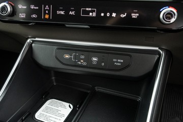 https://dvg-vehicle-assets.s3.amazonaws.com/K1084369/85v9vsmpgnjsgpx1qxzomdt2b.jpg