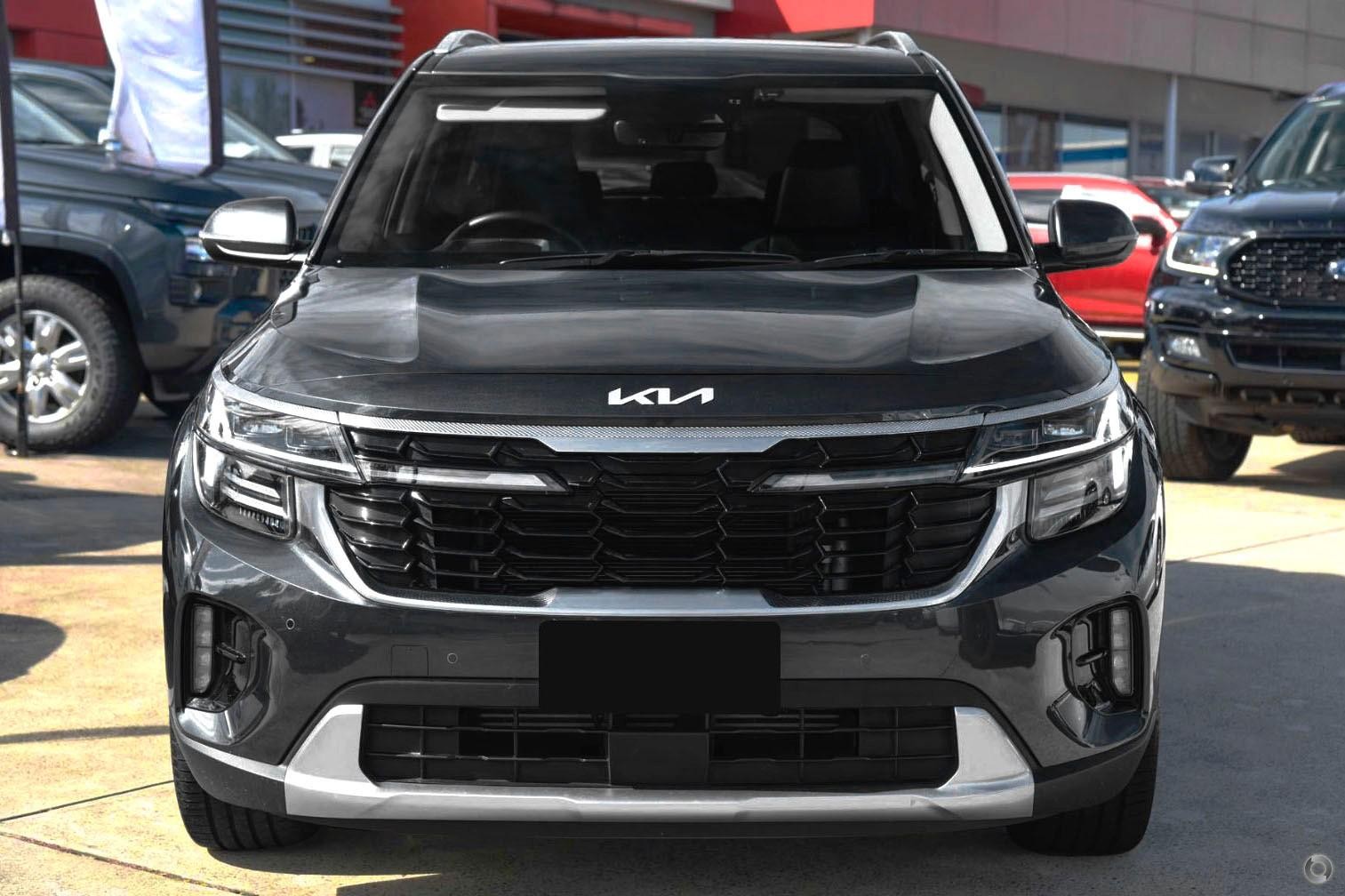 Kia Seltos image 2