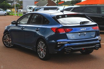 https://dvg-vehicle-assets.s3.amazonaws.com/K1117/1bb8asraudkzw5m7hea4n8j2b.jpg