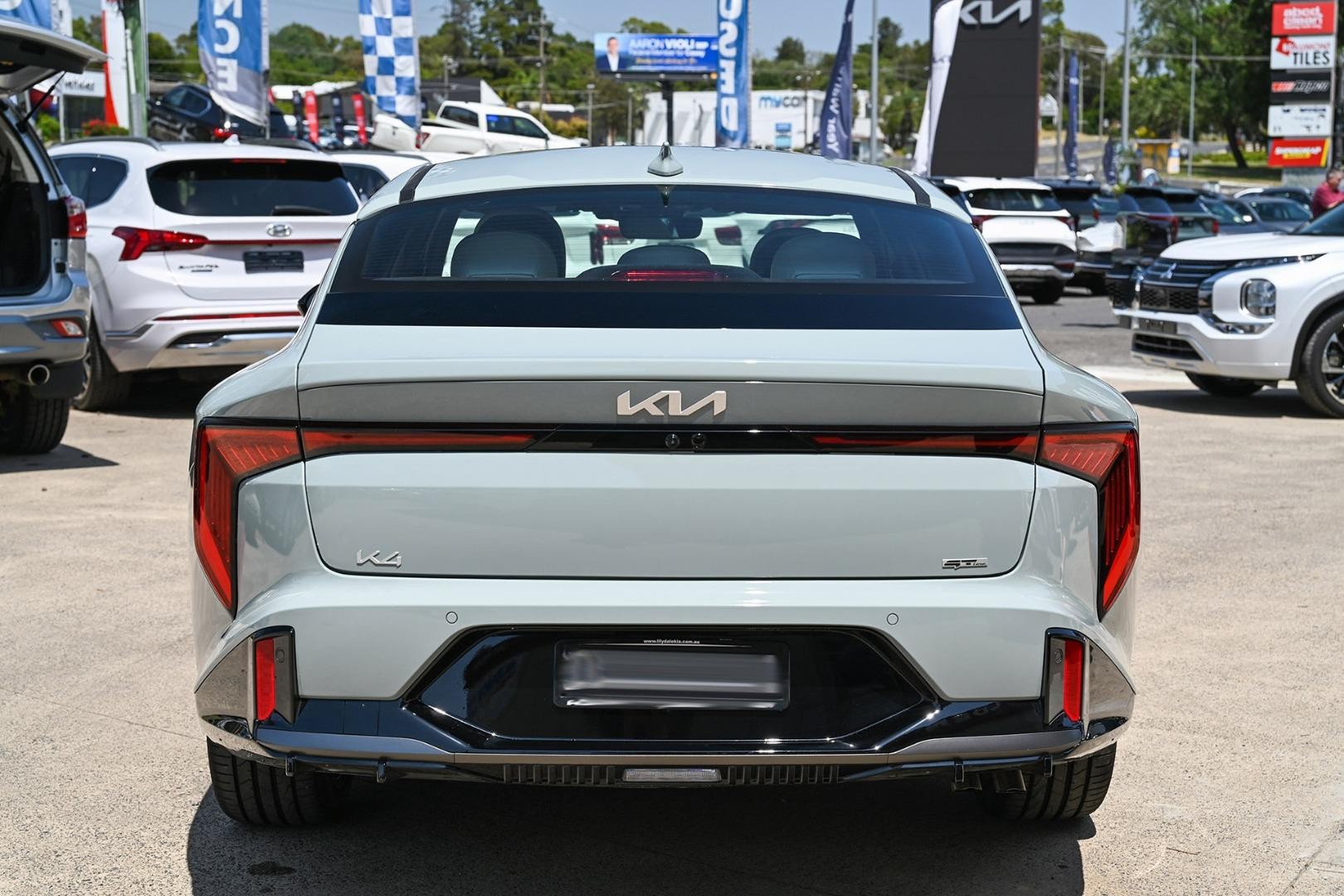 Kia K4 image 3