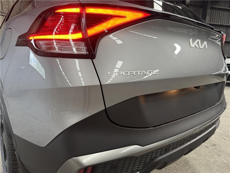 Kia Sportage image 4