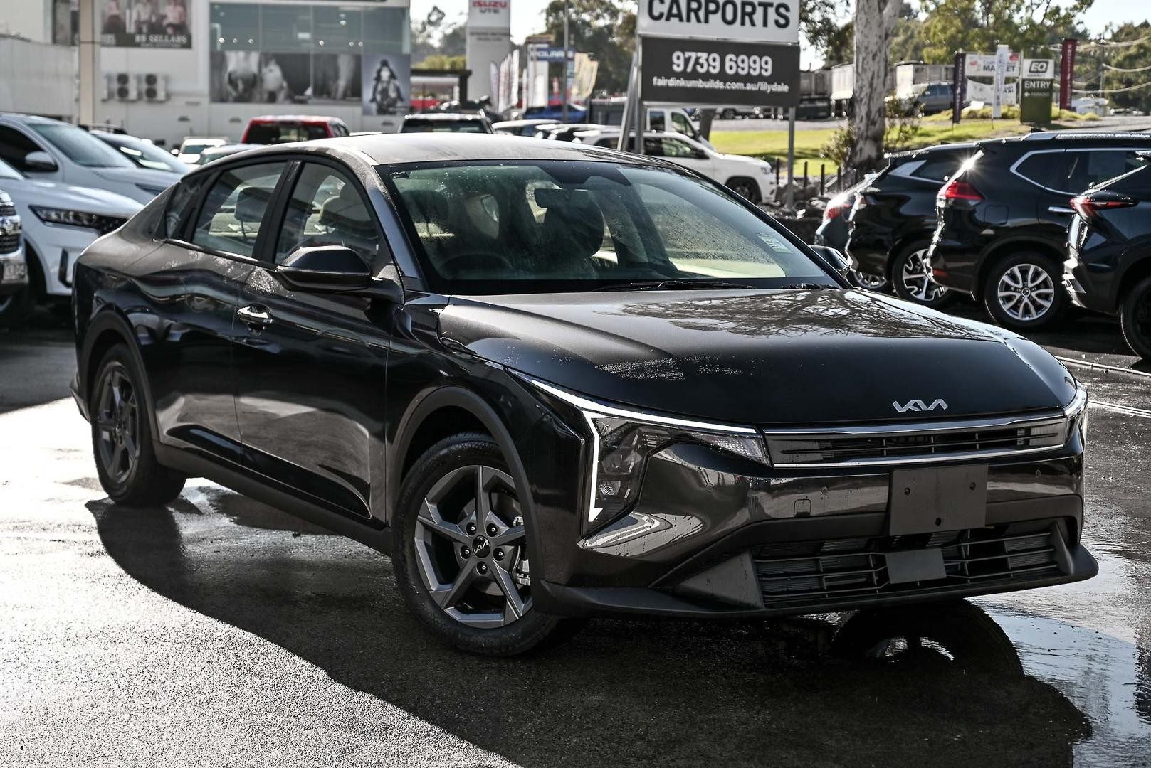 Kia K4 image 1