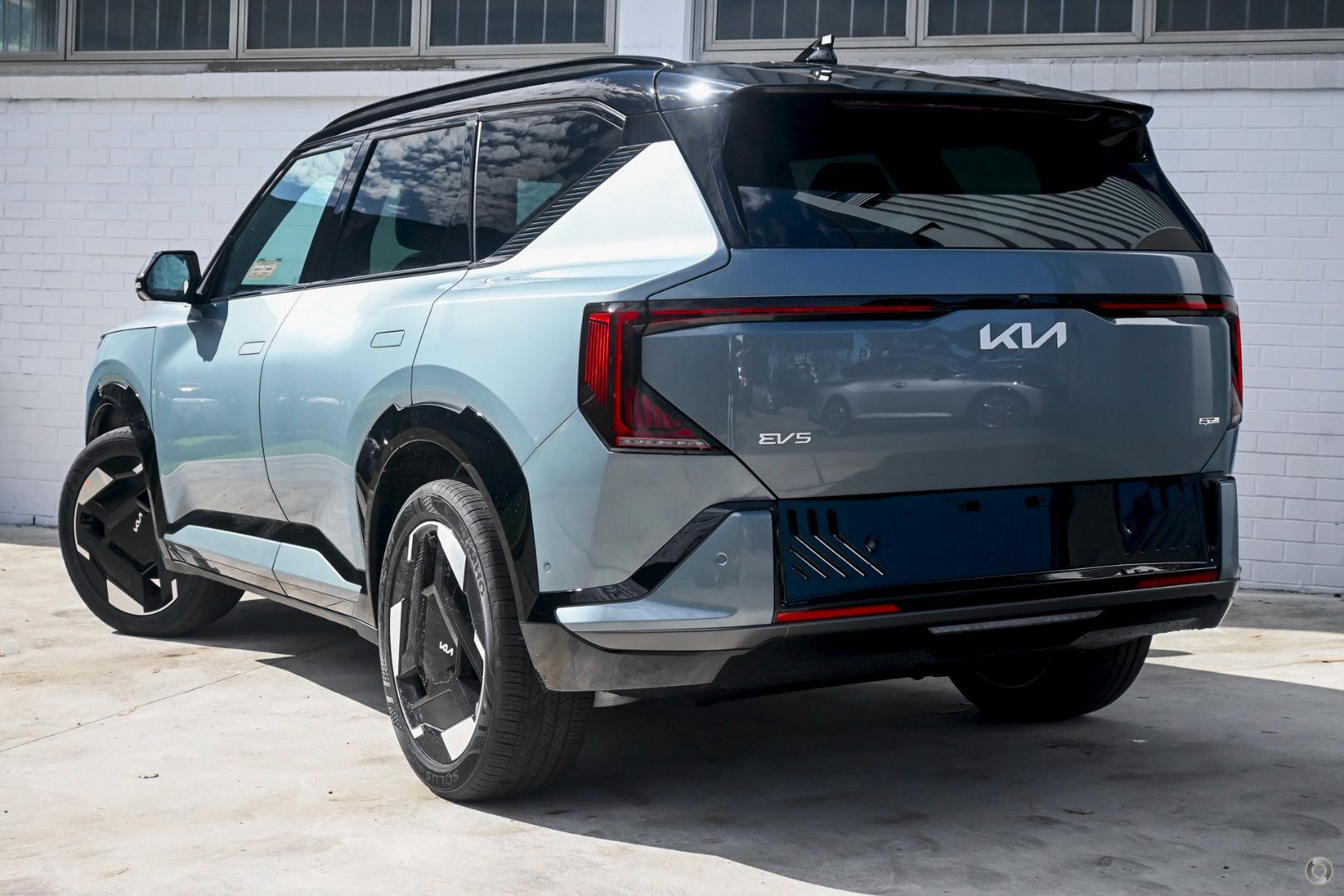Kia Ev5 image 4