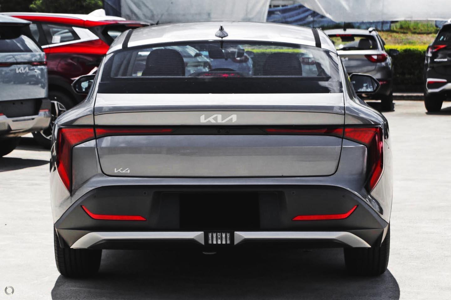 Kia K4 image 3