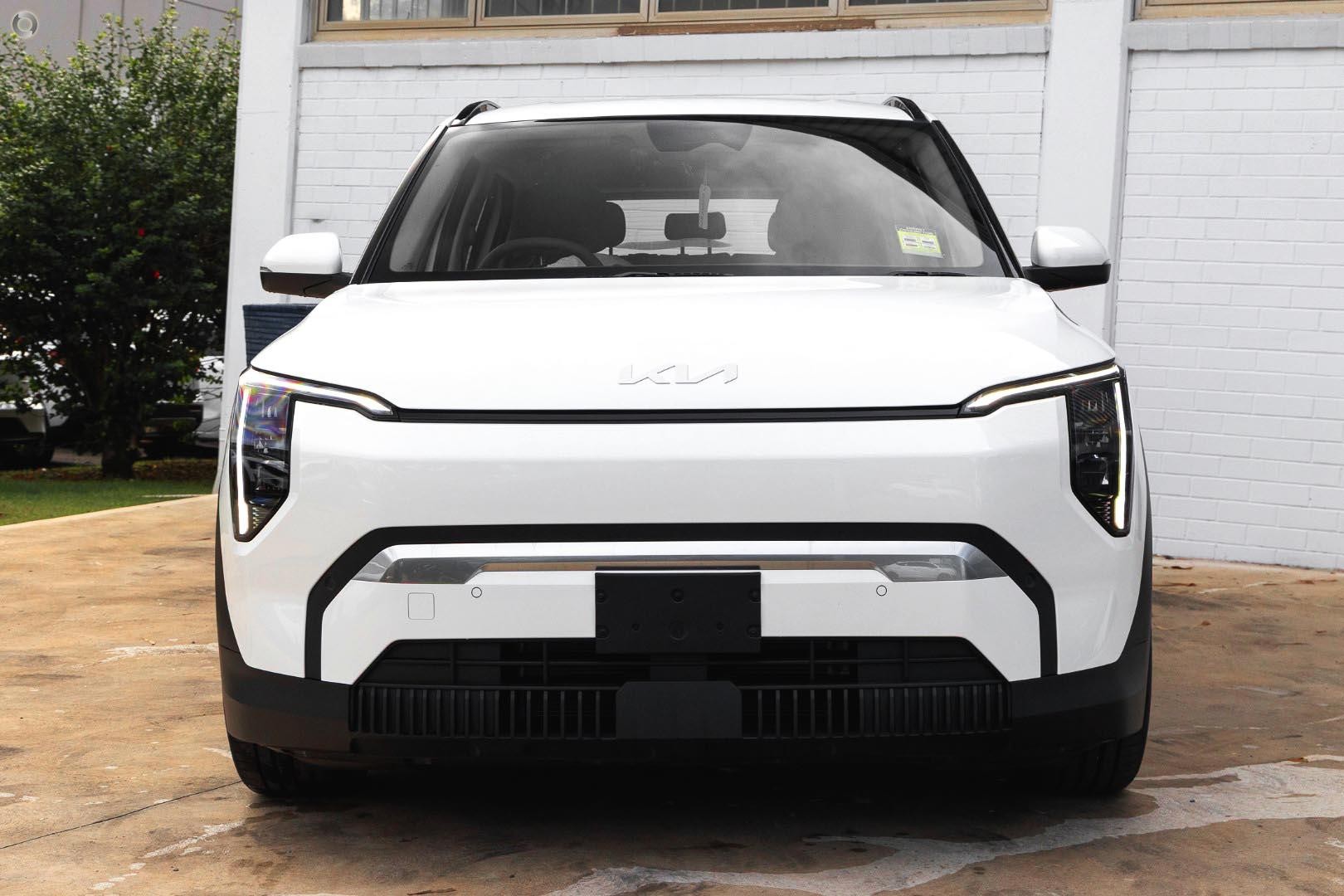 Kia Ev3 image 2