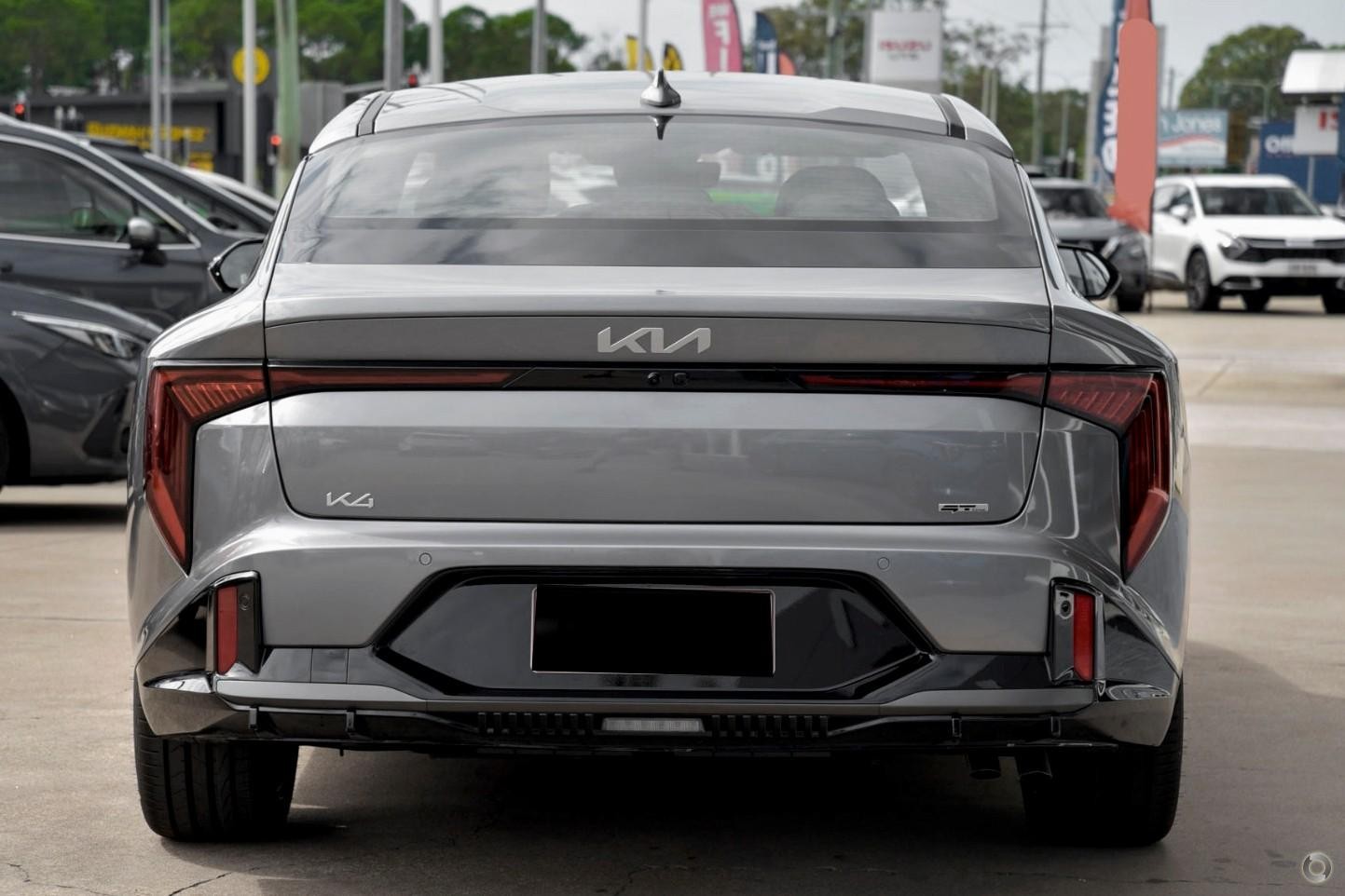 Kia K4 image 3