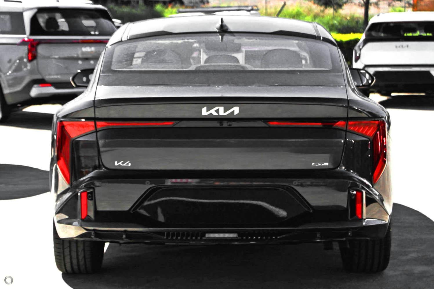 Kia K4 image 3