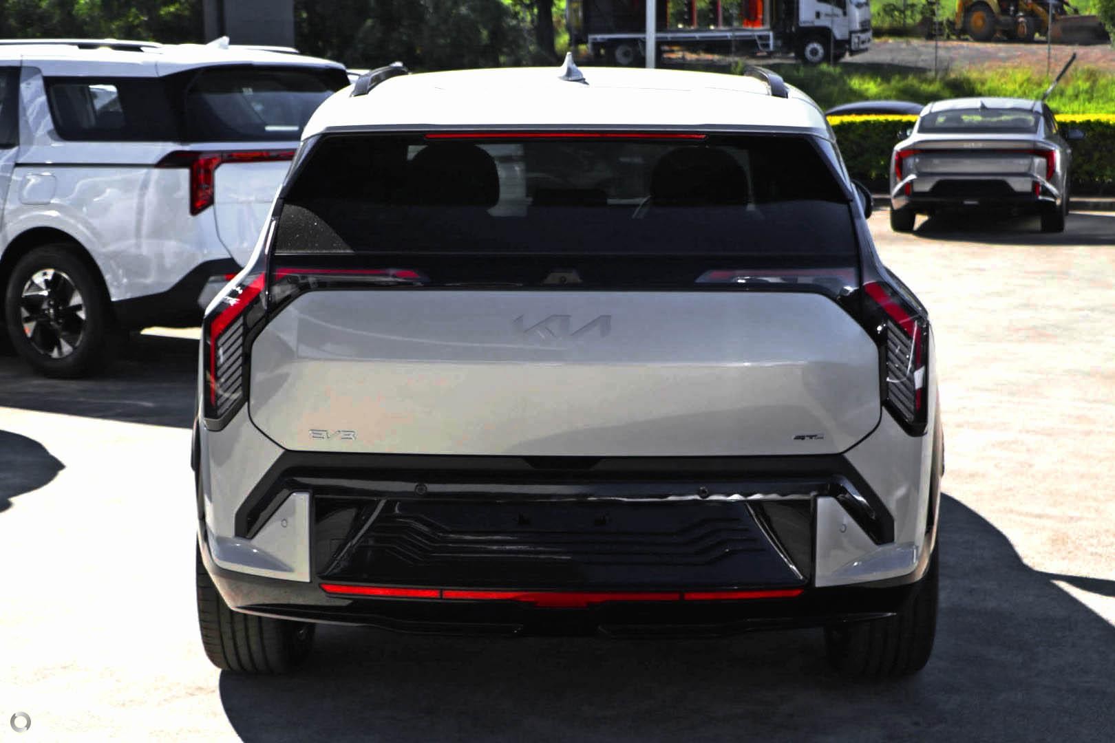 Kia Ev3 image 3