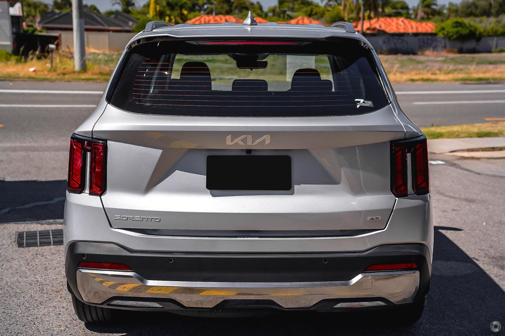 Kia Sorento image 3