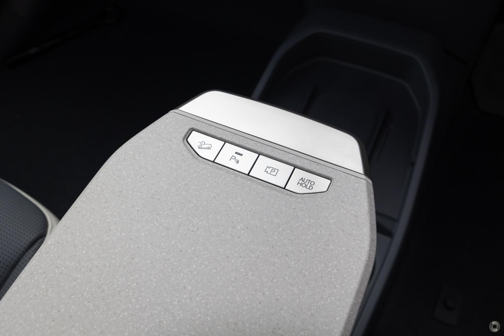 Kia Ev3 image 2