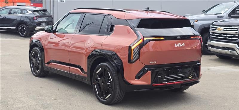 Kia Ev3 image 4