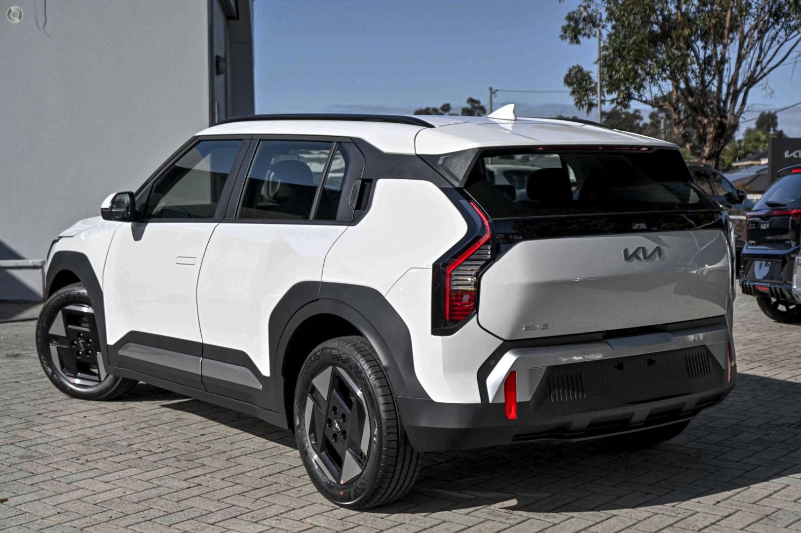 Kia Ev3 image 3